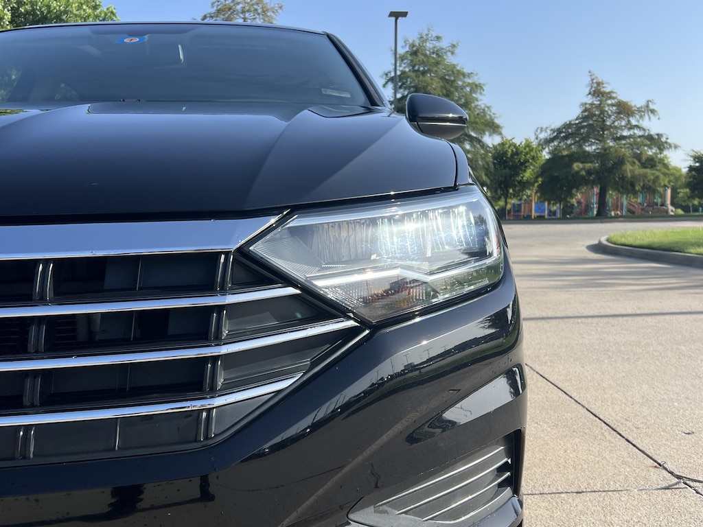 Used 2019 Volkswagen Jetta SE Sedan