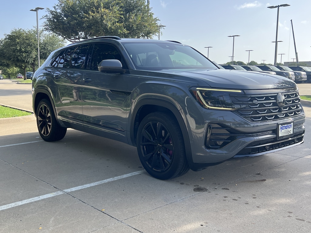 Used 2026 Volkswagen Atlas Cross Sport 2.0T SEL Premium R-Line SUV