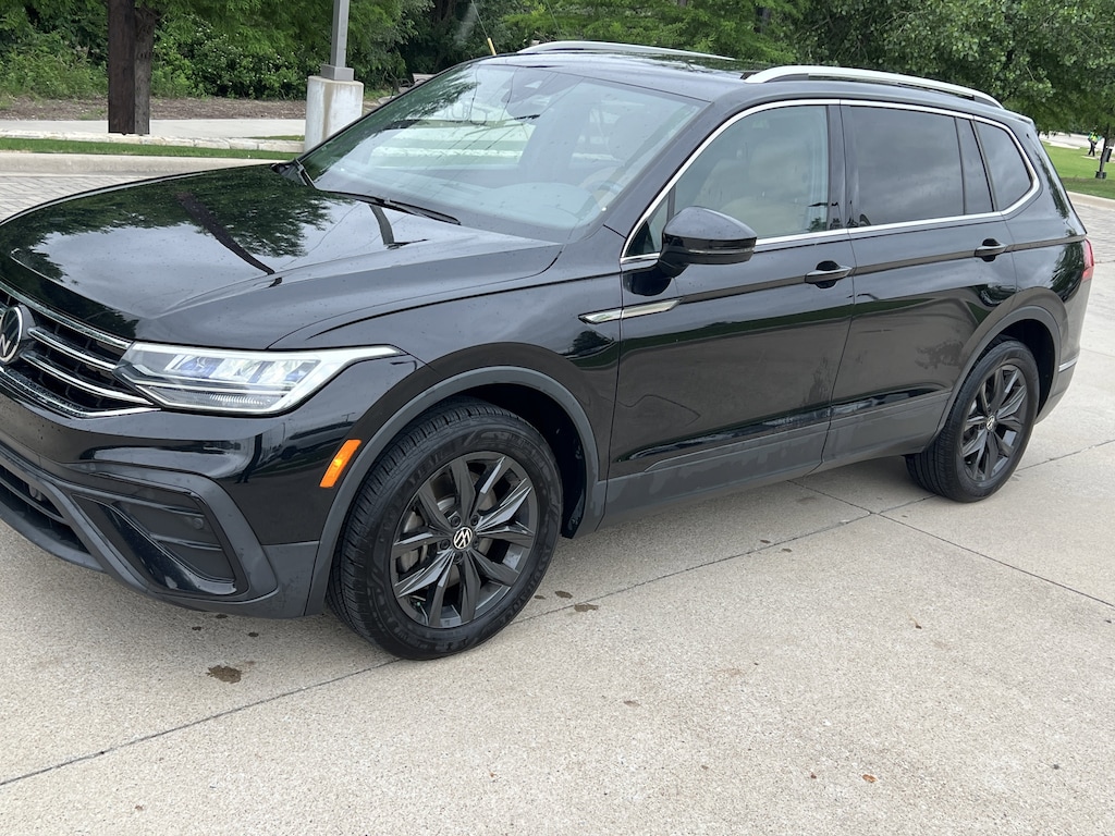 Used 2024 Volkswagen Tiguan SE SUV