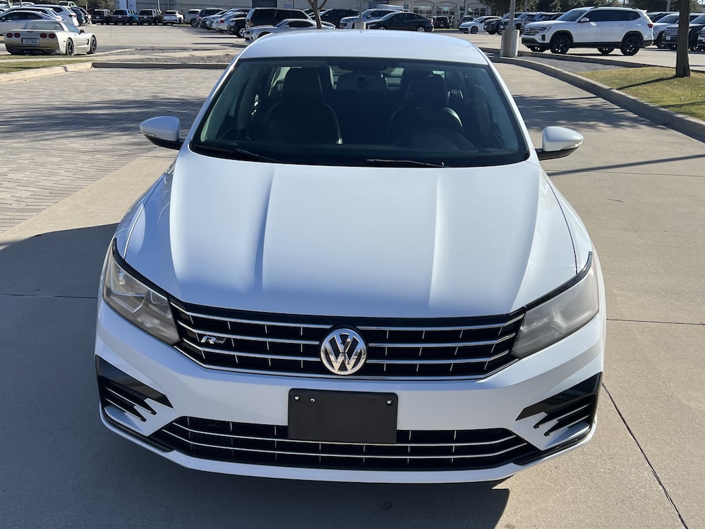Used 2018 Volkswagen Passat R-Line Sedan