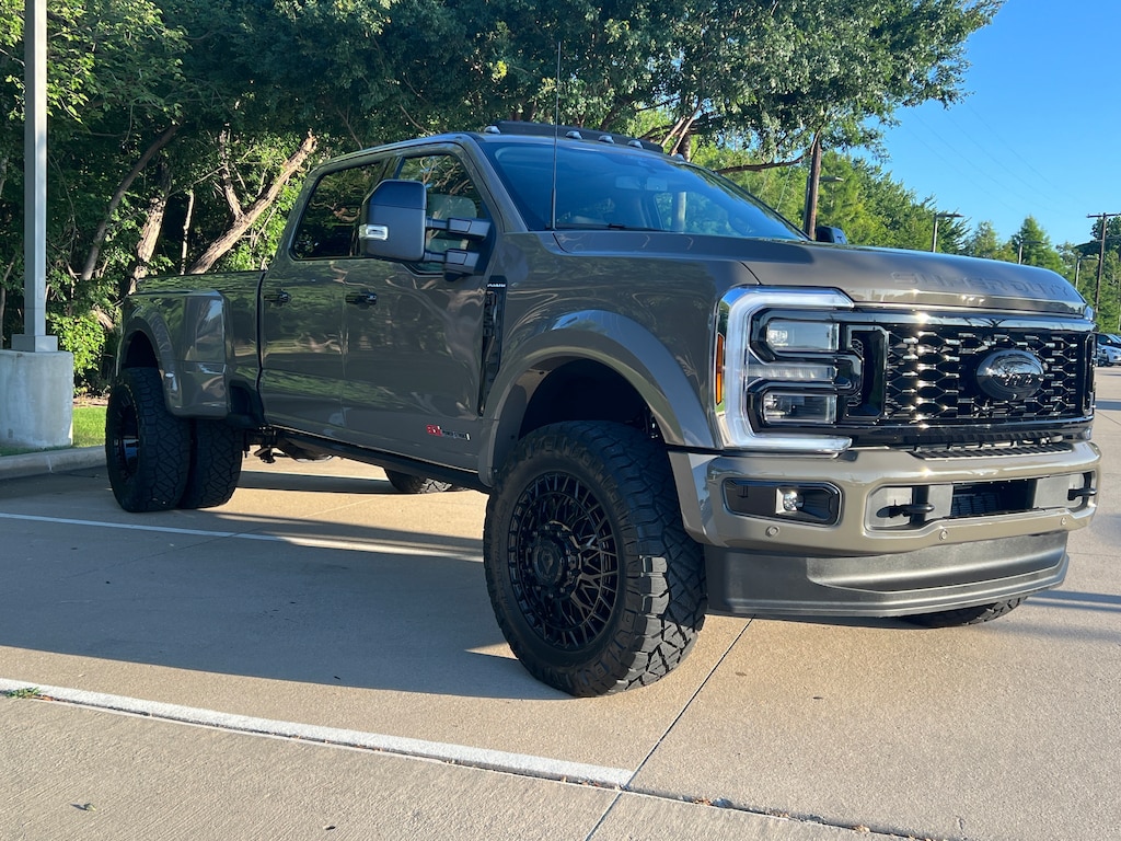 Used 2026 Ford Super Duty F-450 Pickup Platinum Pickup