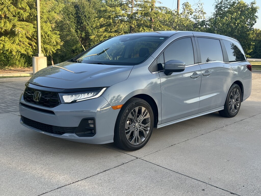 Used 2025 Honda Odyssey Touring Minivan
