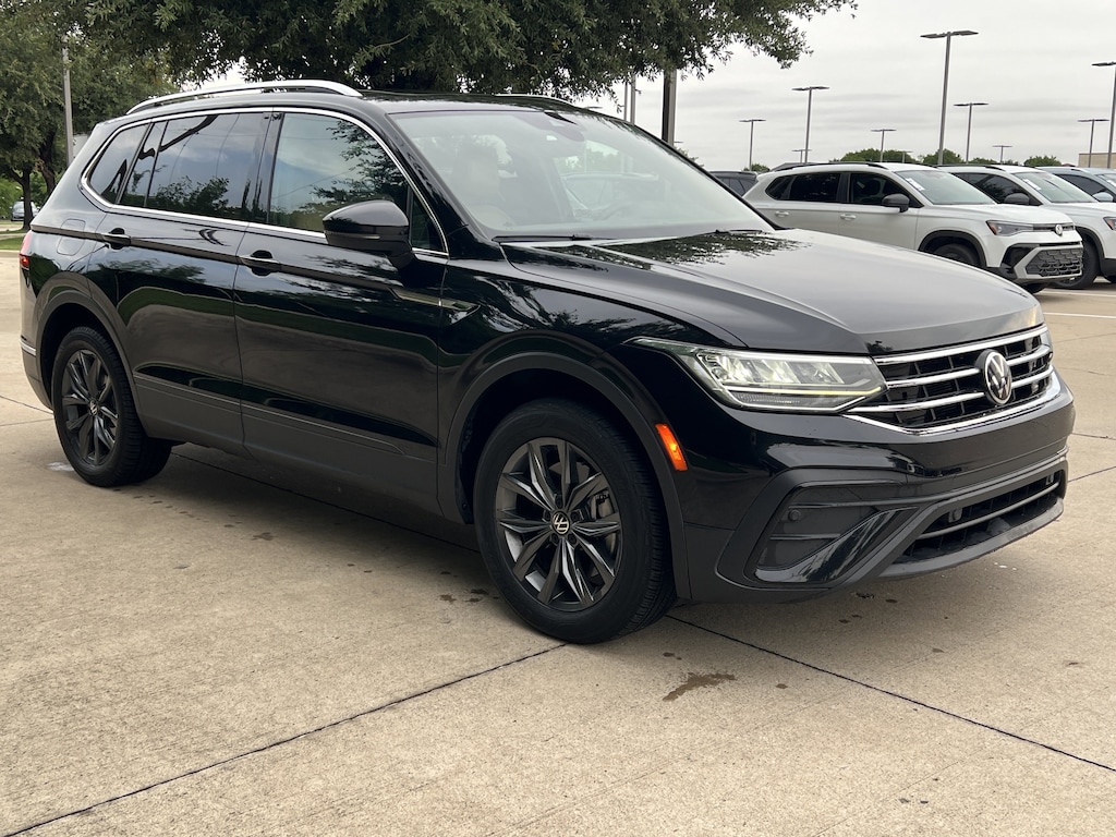Used 2023 Volkswagen Tiguan SE SUV
