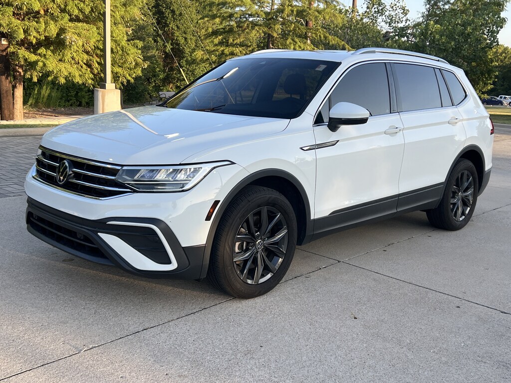 Used 2024 Volkswagen Tiguan SE SUV