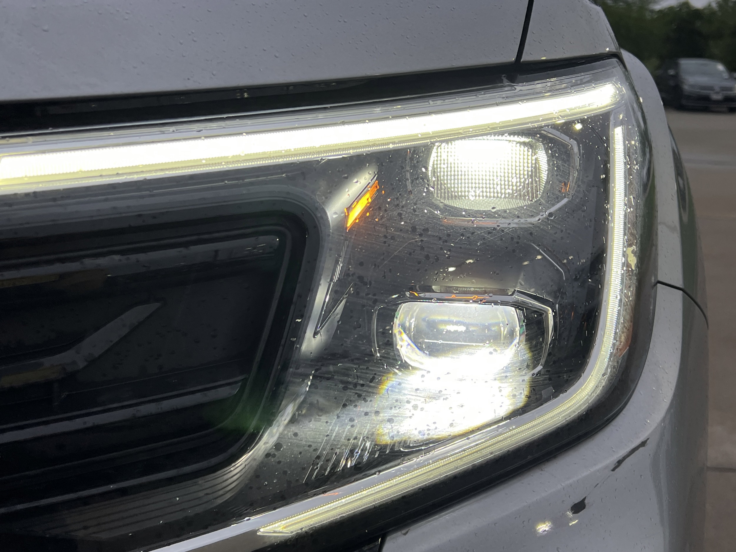 2024 Volkswagen Atlas Cross Sport 2.0T SE w/Technology photo 4