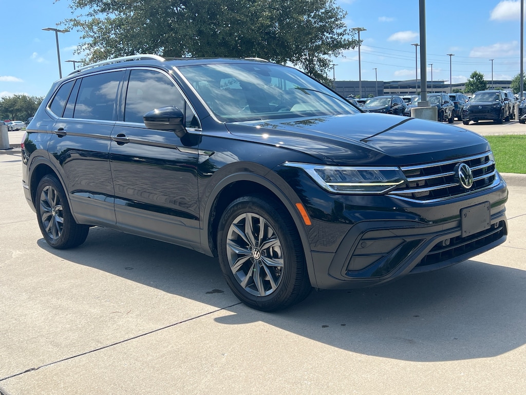 Used 2022 Volkswagen Tiguan SE SUV