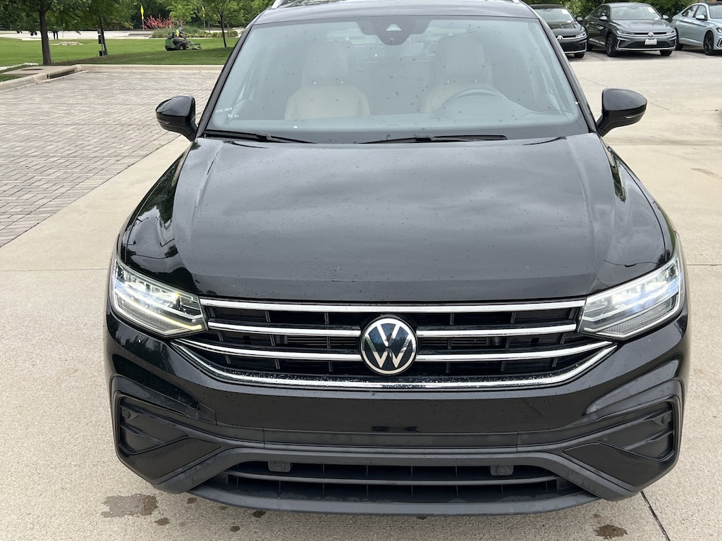 Used 2024 Volkswagen Tiguan SE SUV