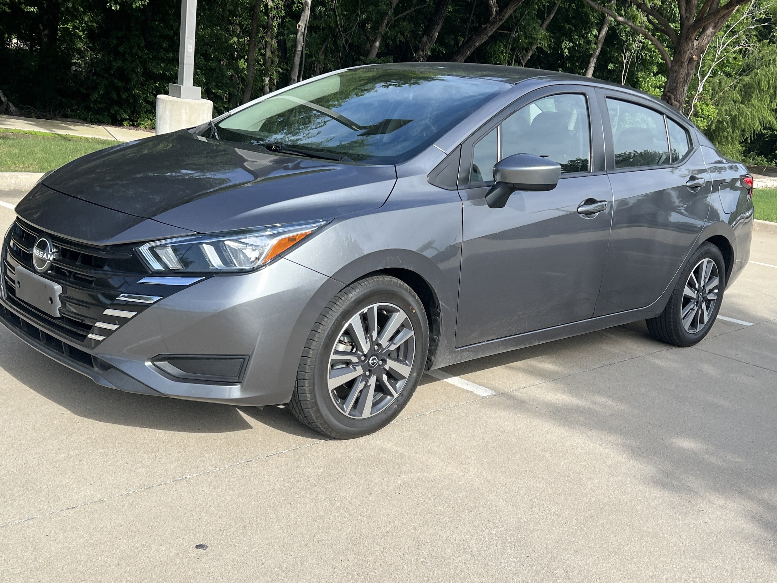 Nissan Versa SV