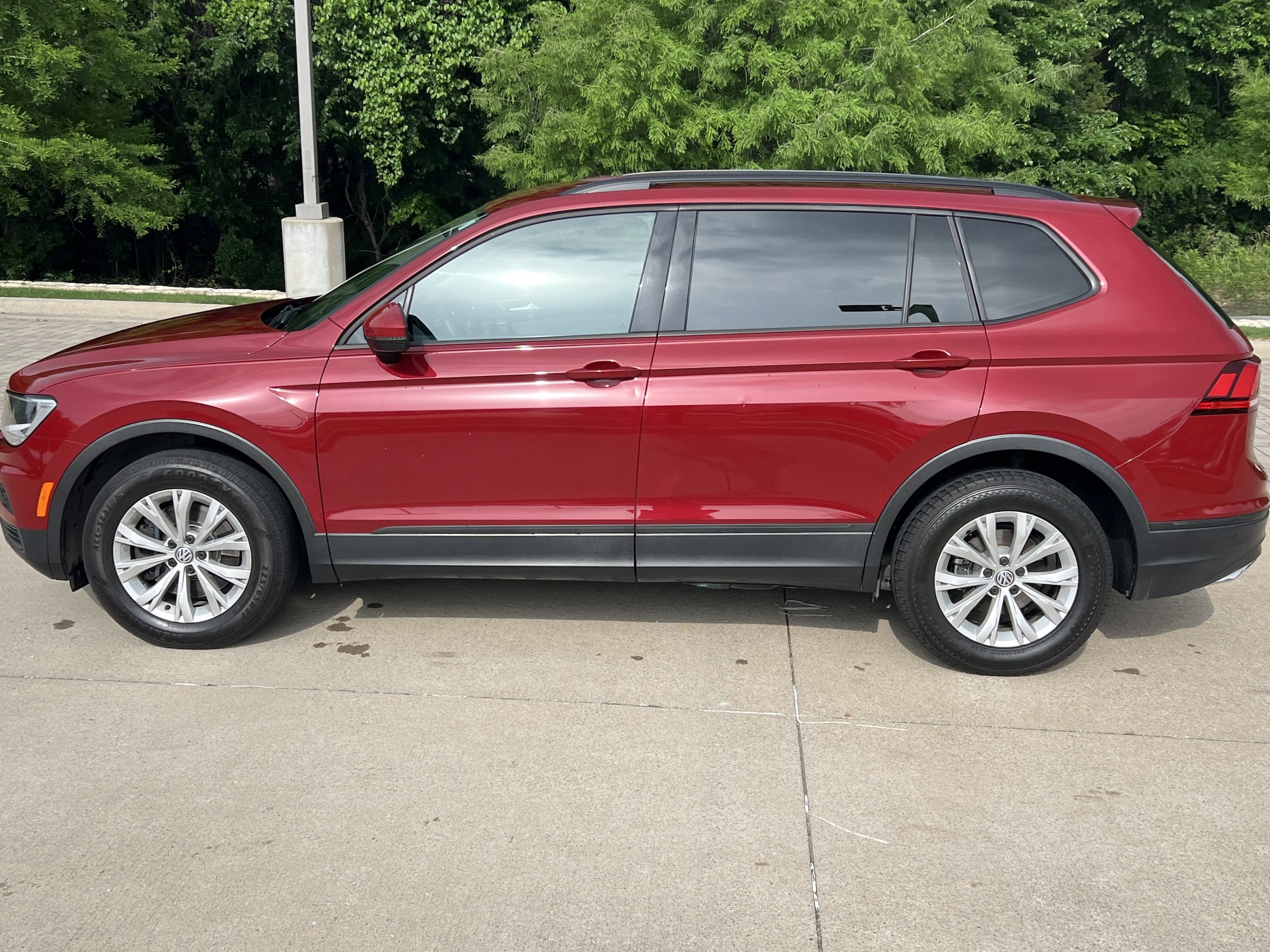 2018 Volkswagen Tiguan S photo 5