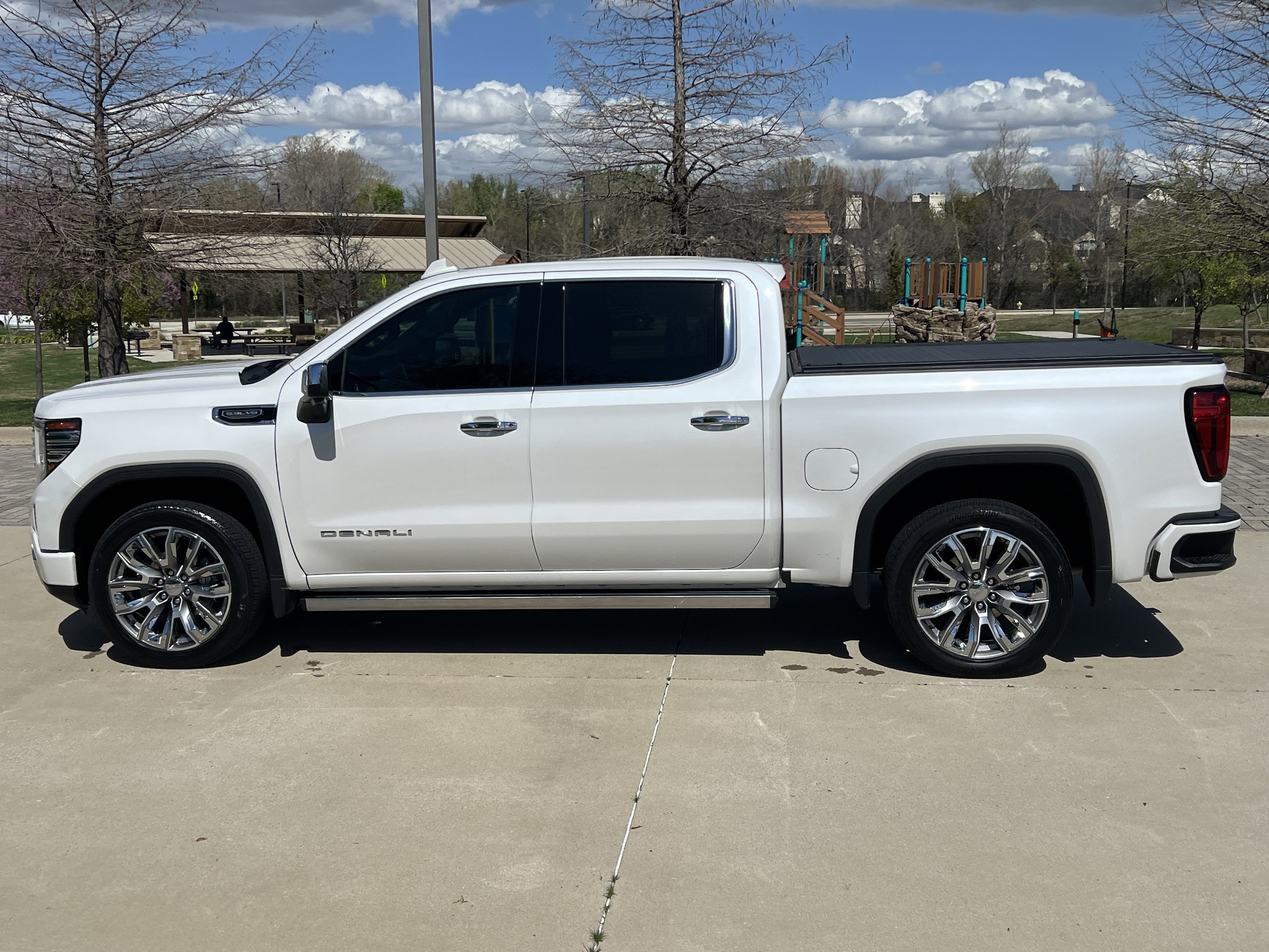 2024 GMC Sierra 1500 Denali photo 5