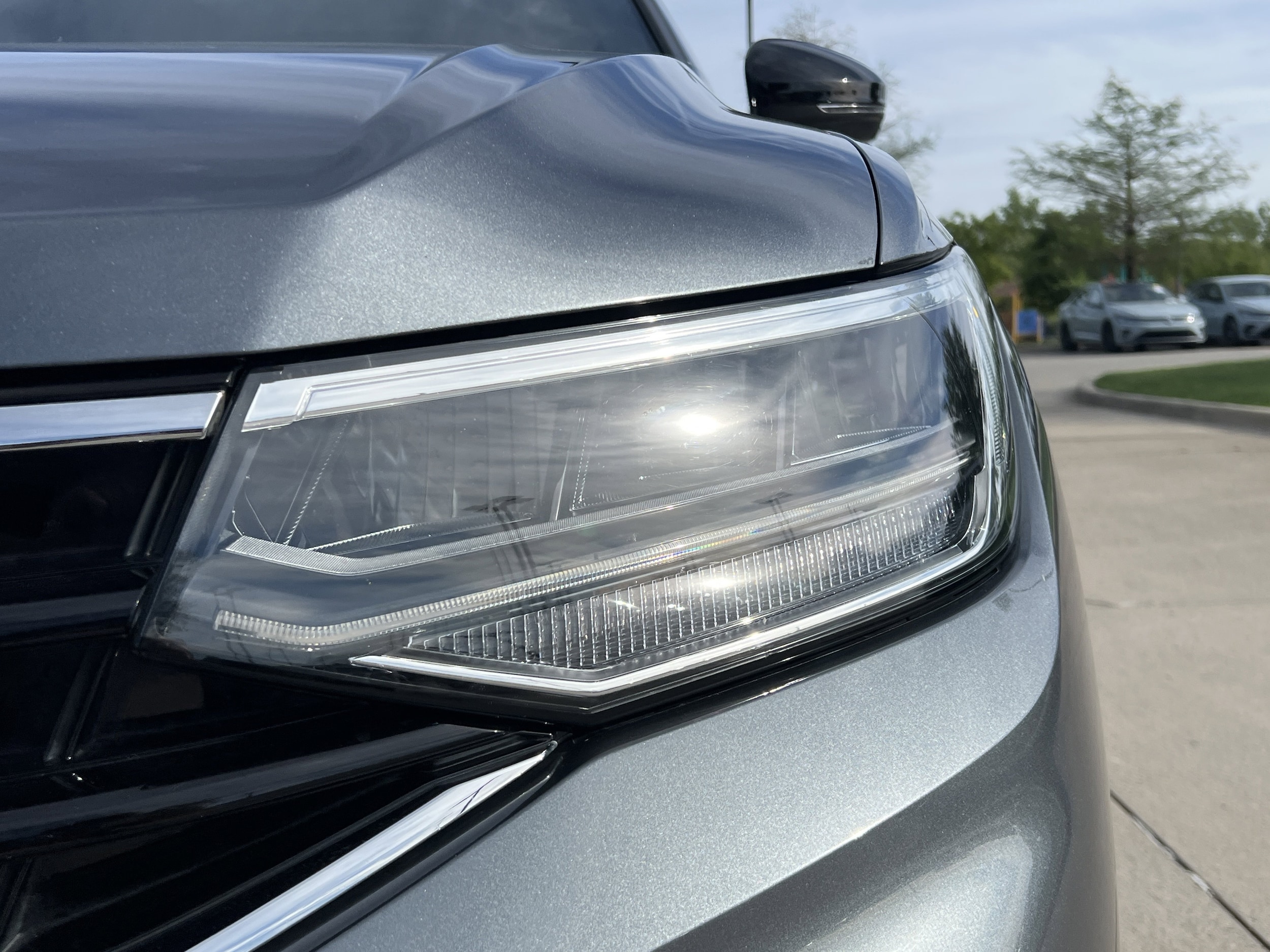 2023 Volkswagen Tiguan SE R-Line Black photo 5