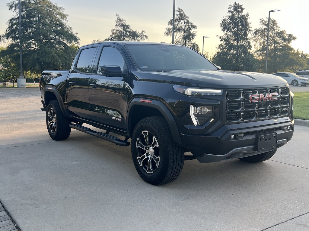 Used 2024 GMC Canyon 4WD AT4 Pickup