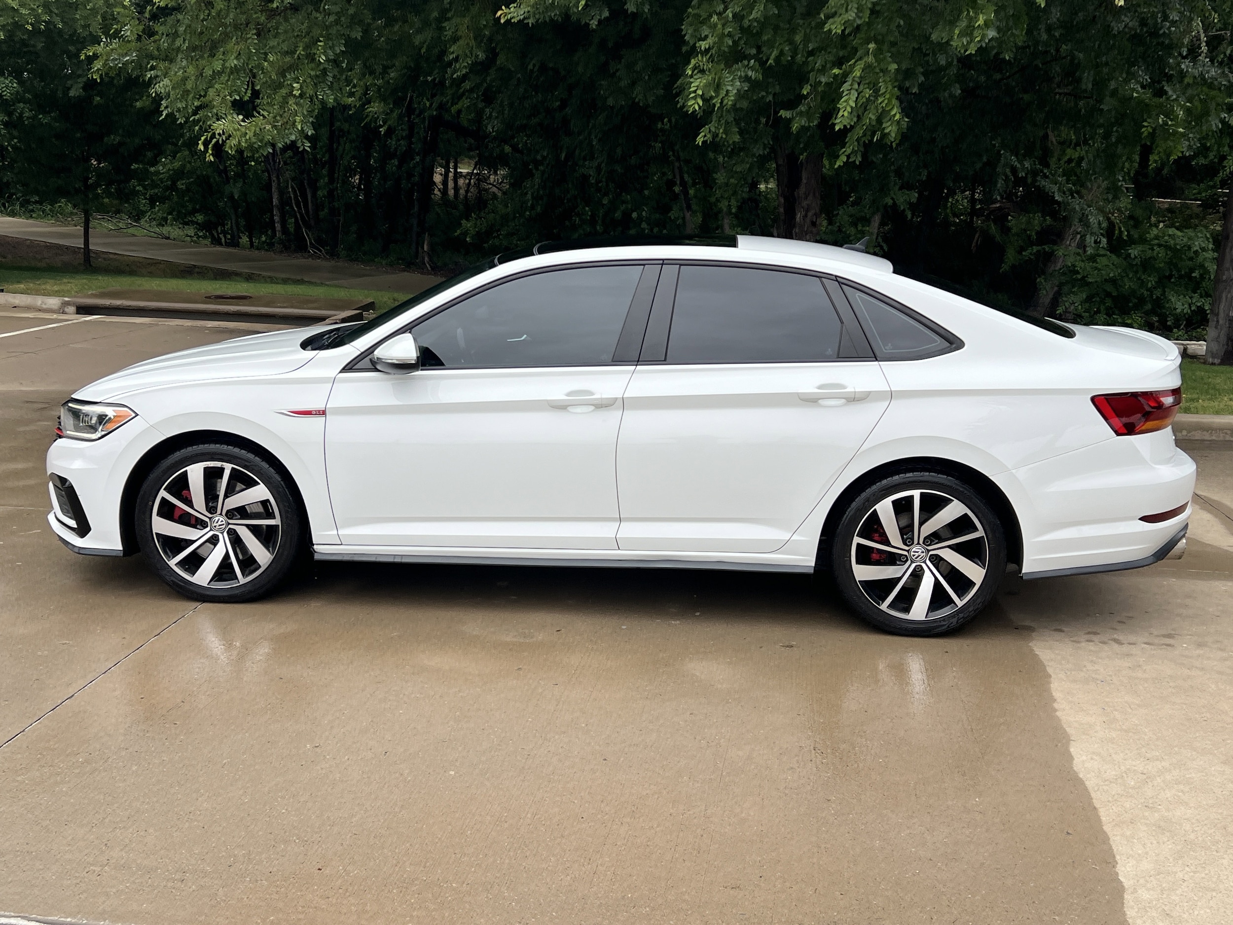 2019 Volkswagen Jetta GLI Autobahn photo 3