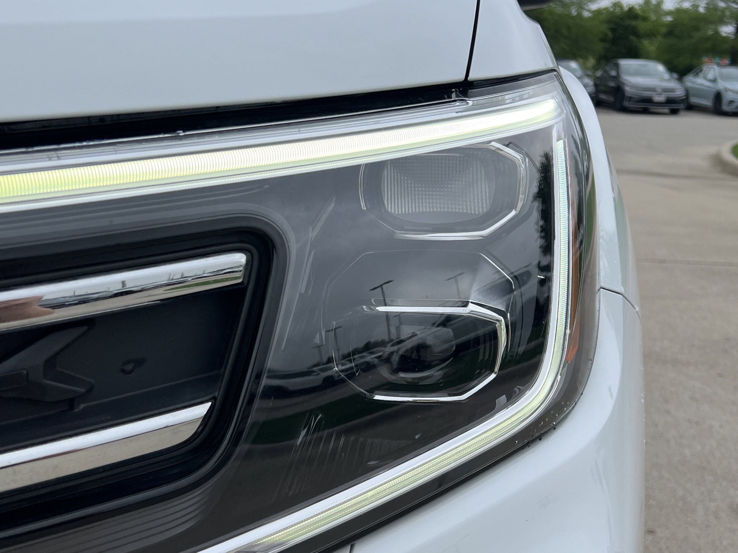 2024 Volkswagen Atlas 2.0T SE w/Technology photo 4