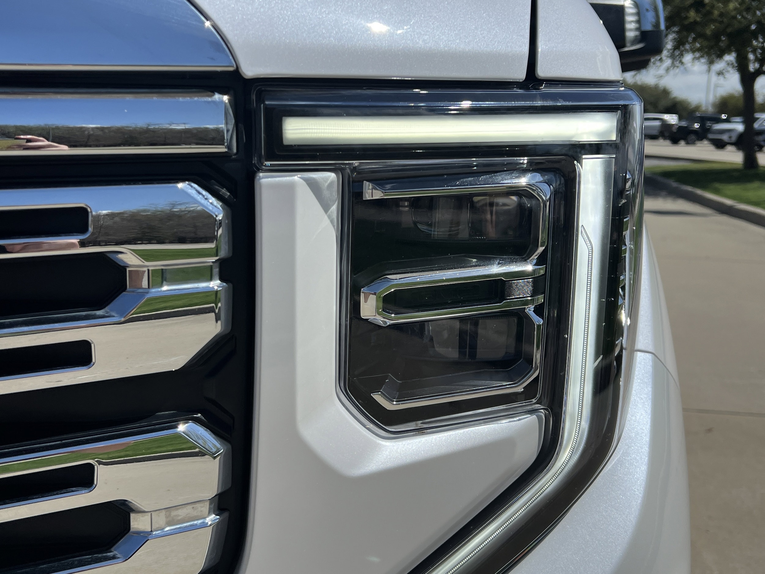 2024 GMC Sierra 1500 Denali photo 4