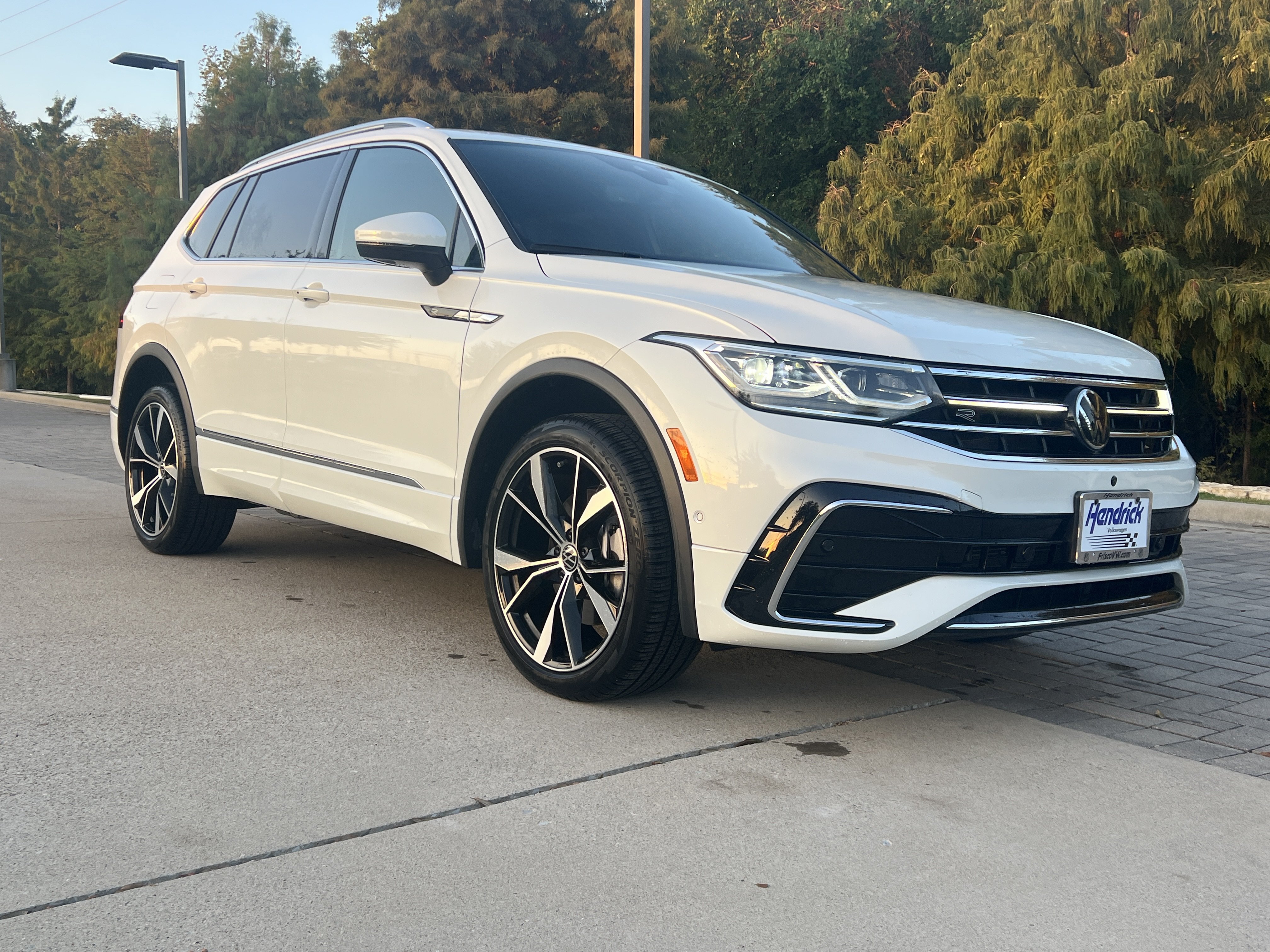 2024 Volkswagen Tiguan SEL R-Line SUV