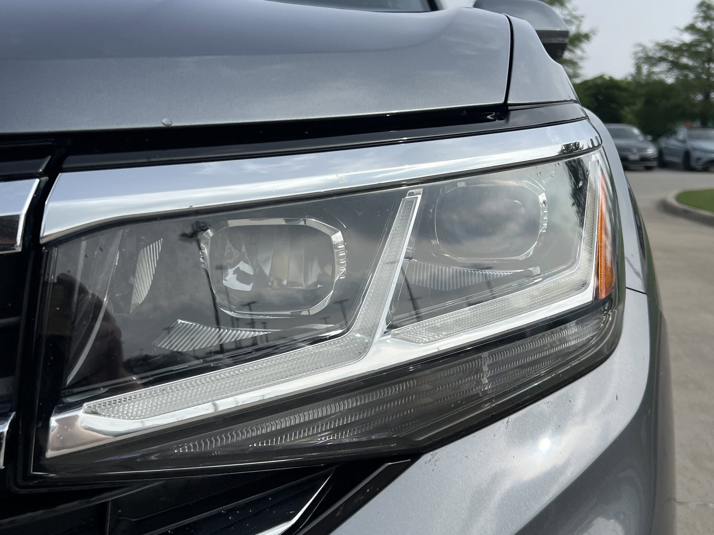 2023 Volkswagen Atlas 3.6L V6 SE w/Technology photo 4