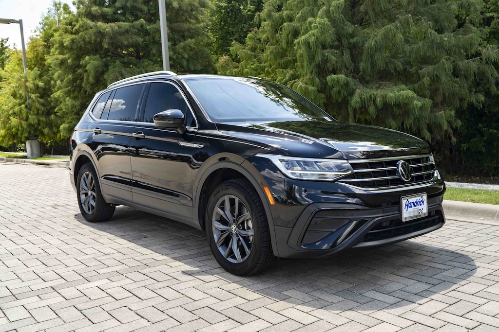 Used 2022 Volkswagen Tiguan SE SUV