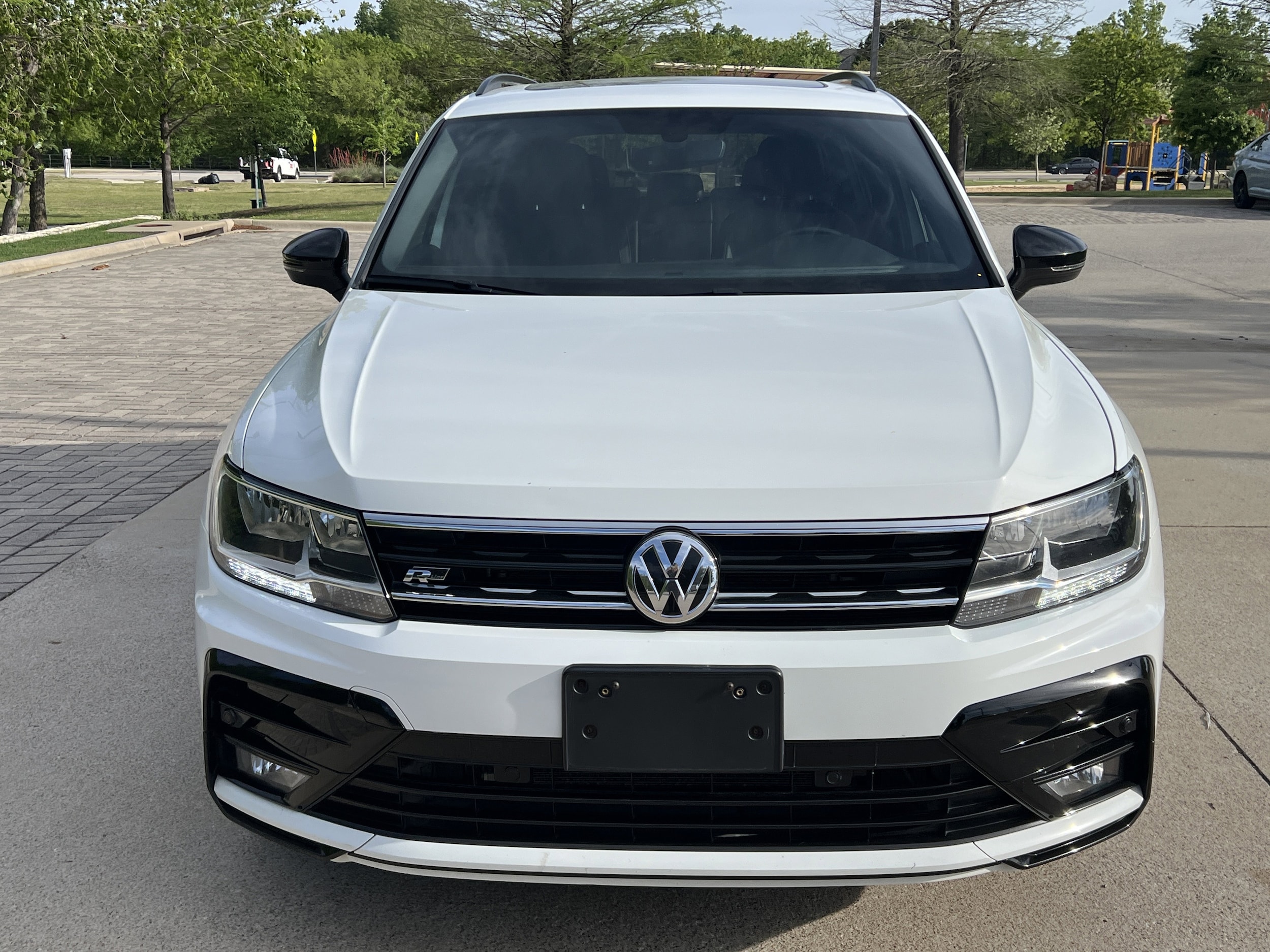 2021 Volkswagen Tiguan SE R-Line Black photo 2