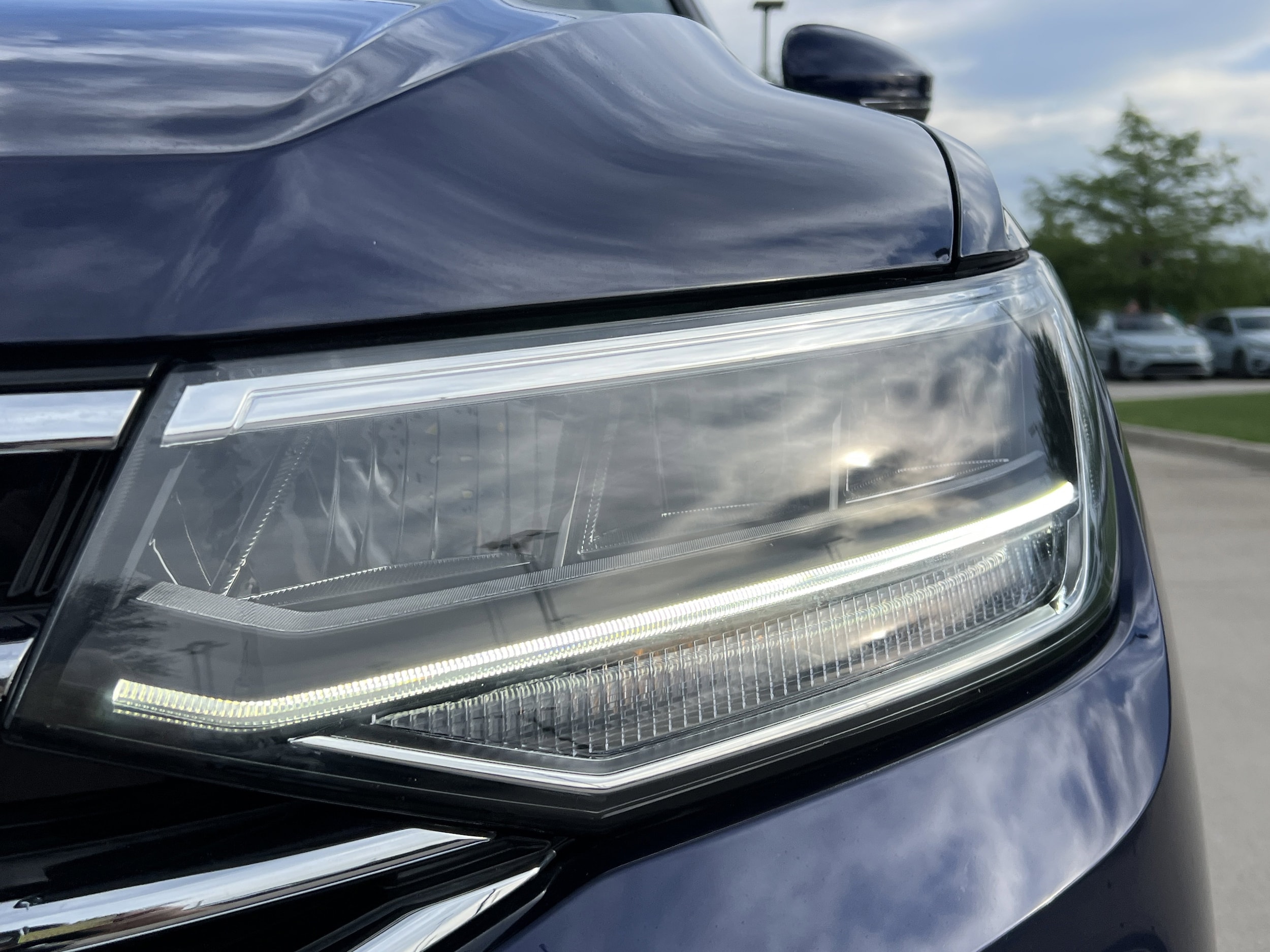 2023 Volkswagen Tiguan SE photo 5