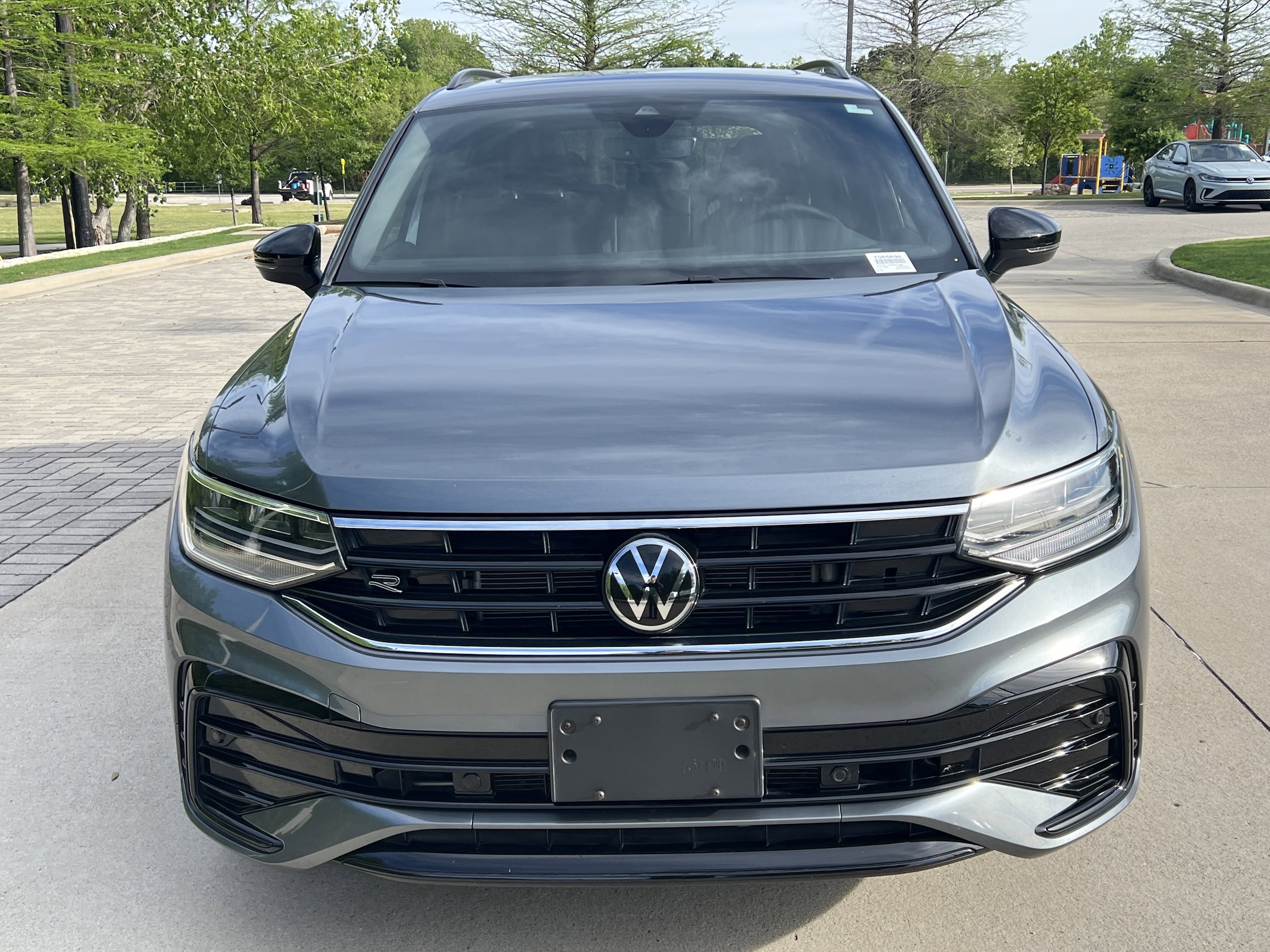 2023 Volkswagen Tiguan SE R-Line Black photo 2