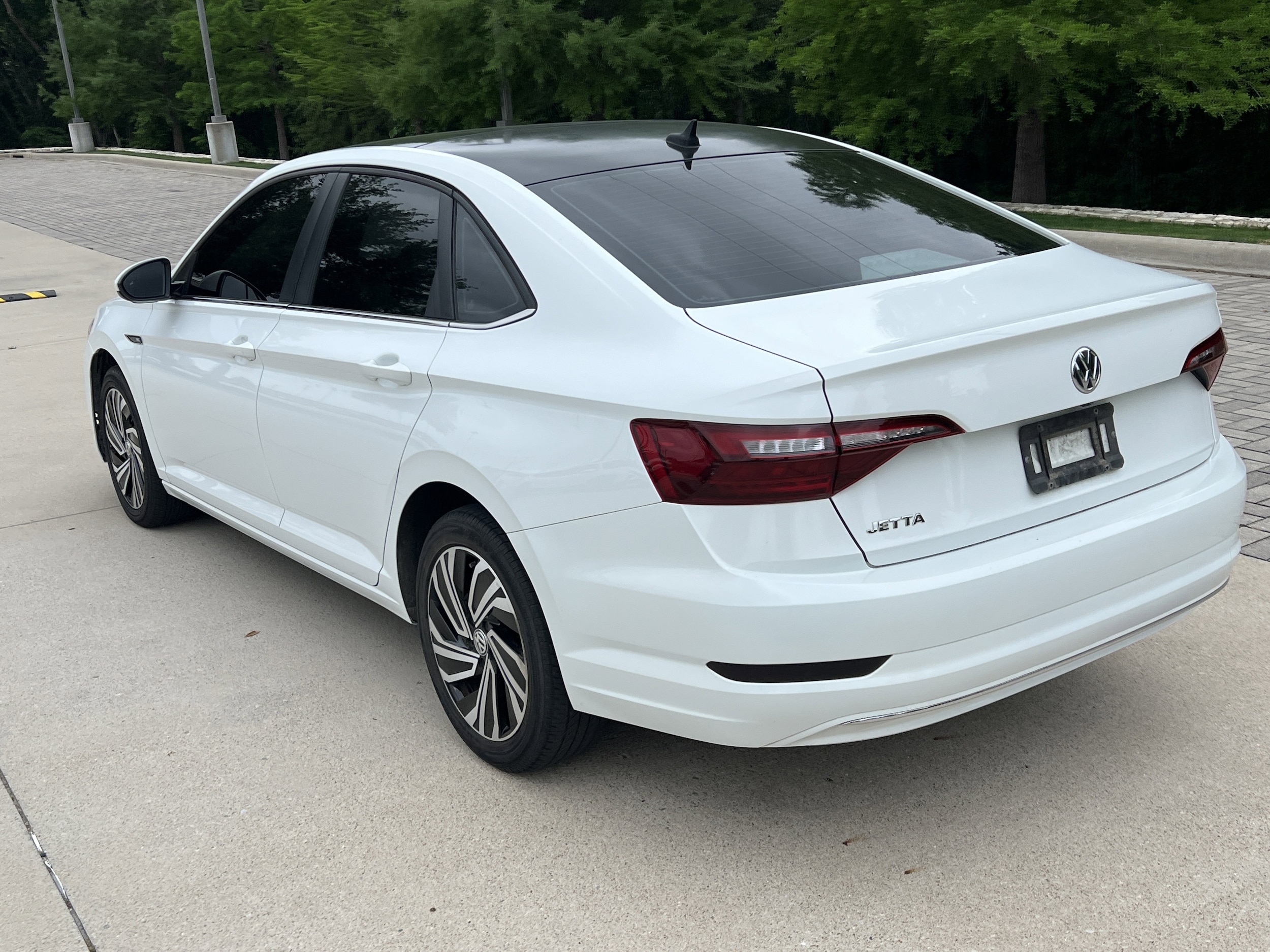 2021 Volkswagen Jetta SEL photo 3
