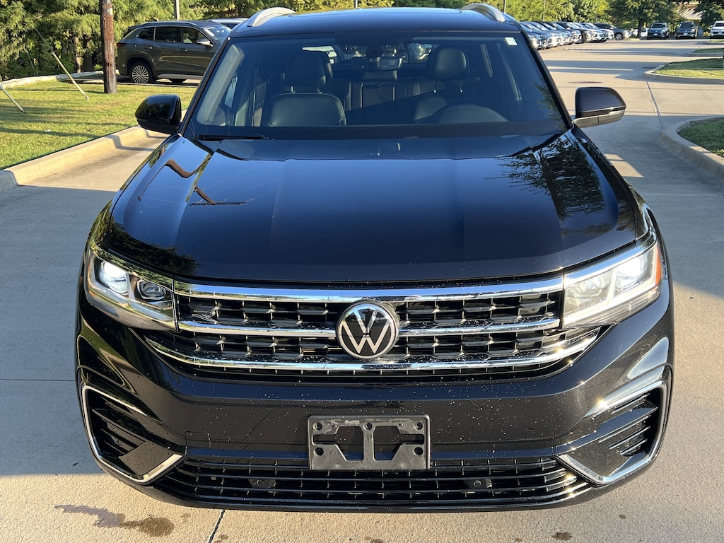 Used 2021 Volkswagen Atlas Cross Sport 3.6L V6 SE w/Technology R-Line SUV