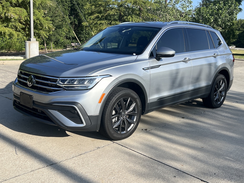 Used 2023 Volkswagen Tiguan SE SUV