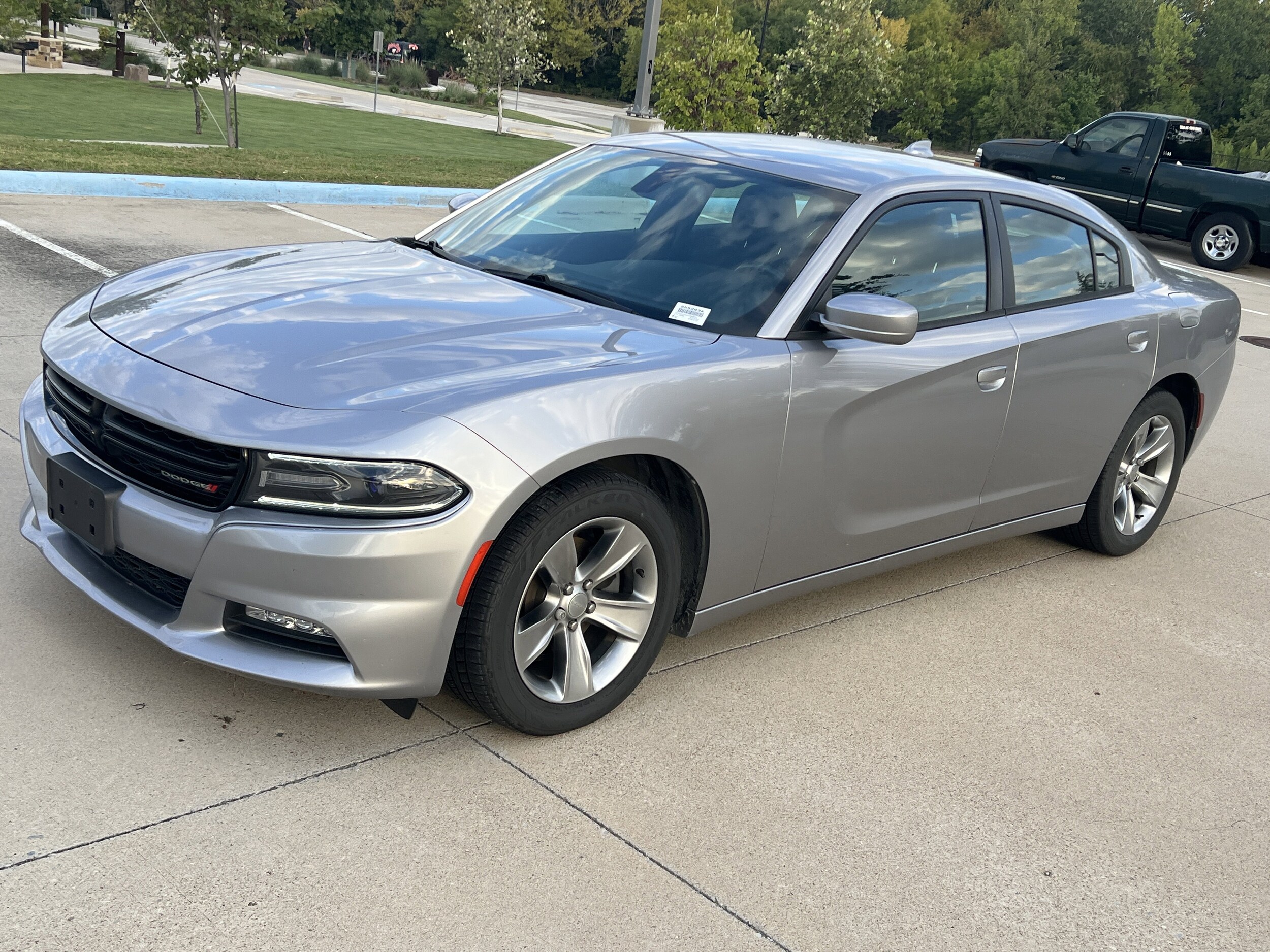 2015 Dodge Charger SXT photo 3