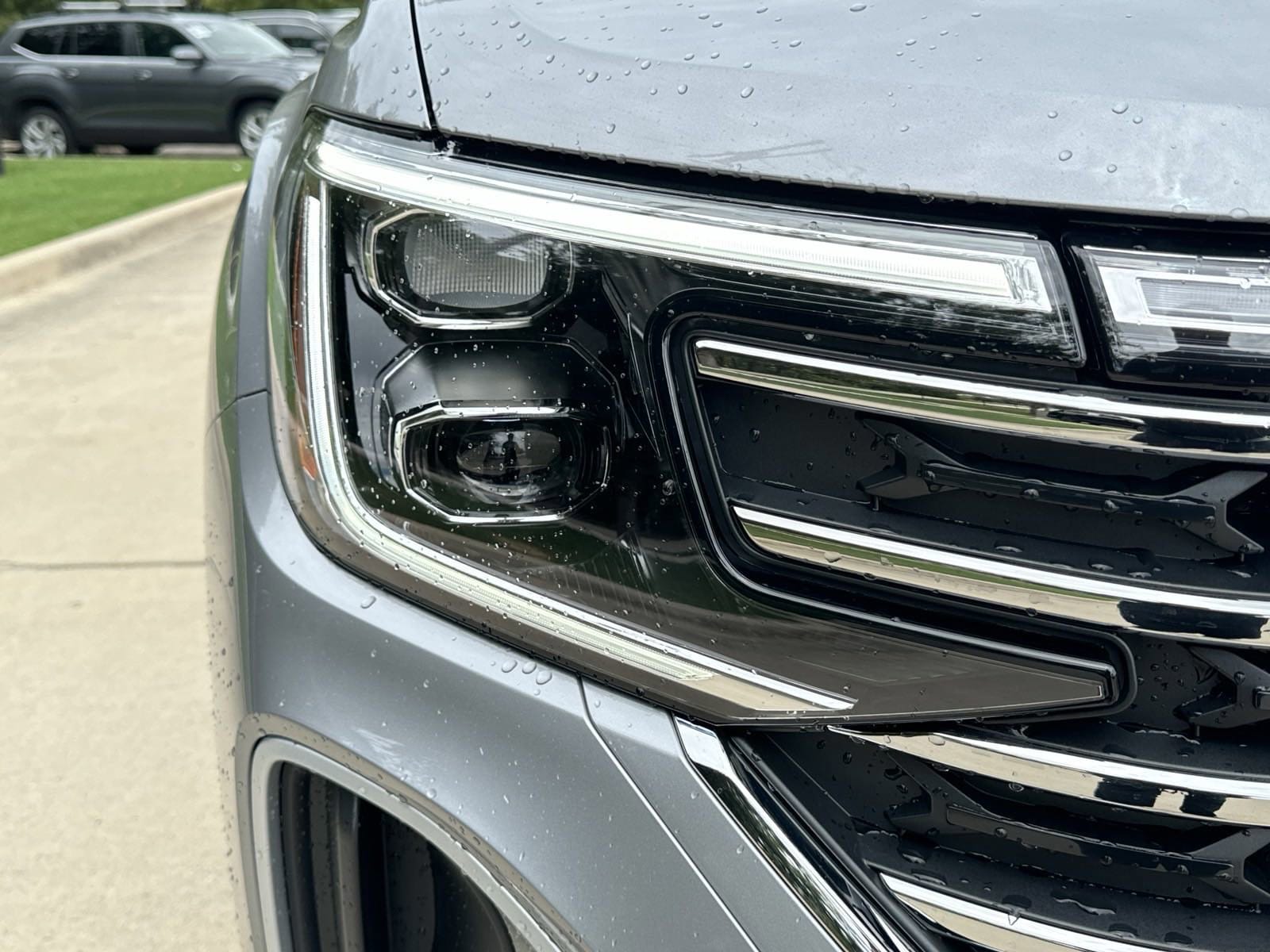 2026 Volkswagen Atlas 2.0T SE photo 4