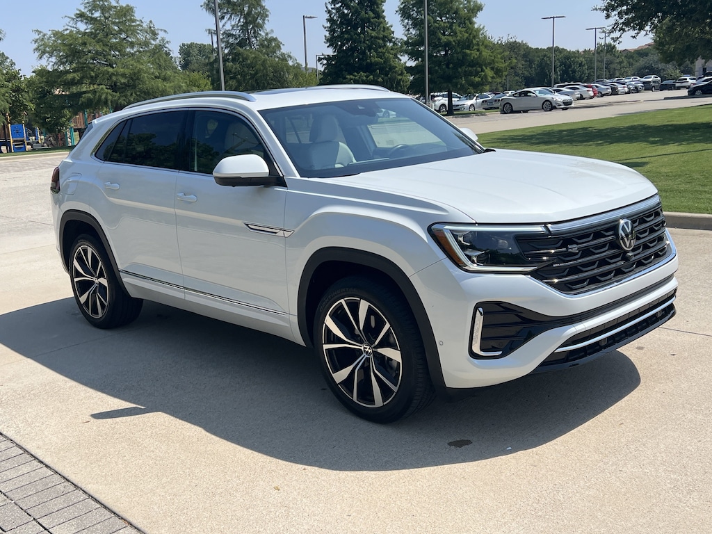 Used 2024 Volkswagen Atlas Cross Sport 2.0T SEL Premium R-Line SUV