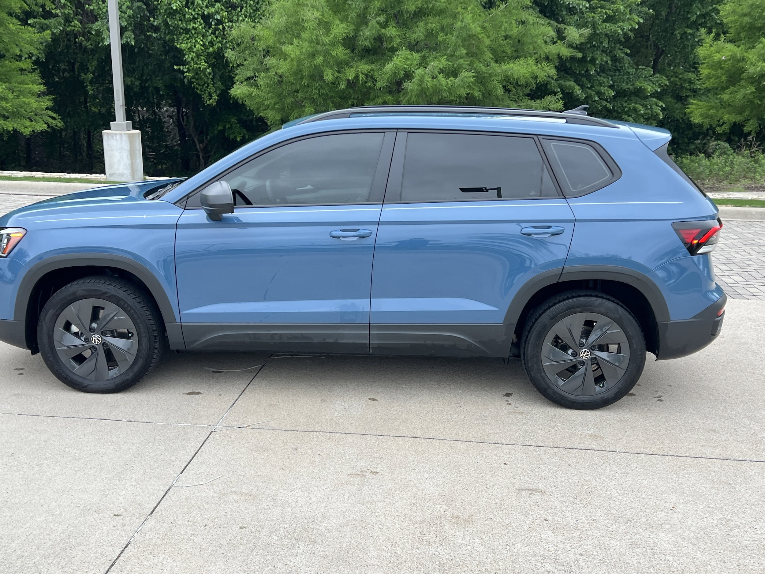 2025 Volkswagen Taos S photo 5