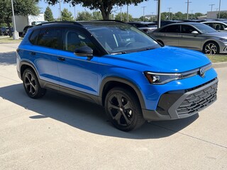 2025 Volkswagen Taos SE Black SUV