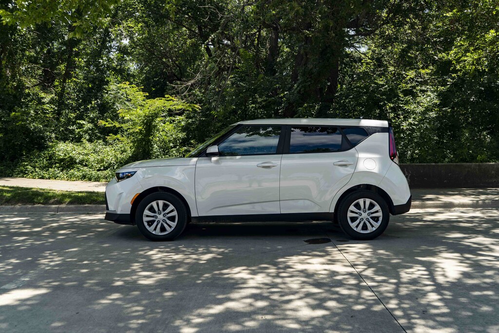 Used 2025 Kia Soul LX Hatchback