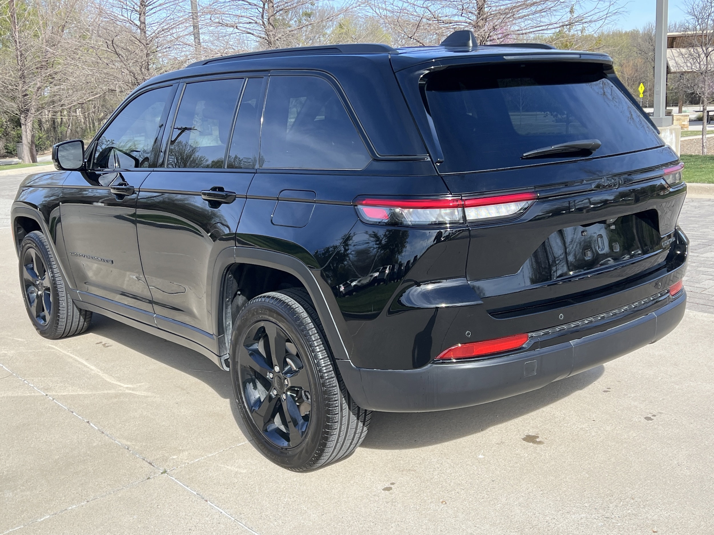 2024 Jeep Grand Cherokee Limited photo 6