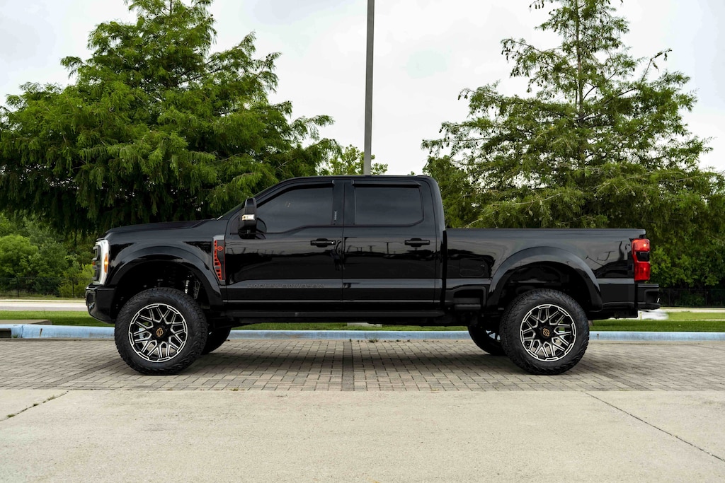 Used 2023 Ford Super Duty F-250 Pickup LARIAT Pickup