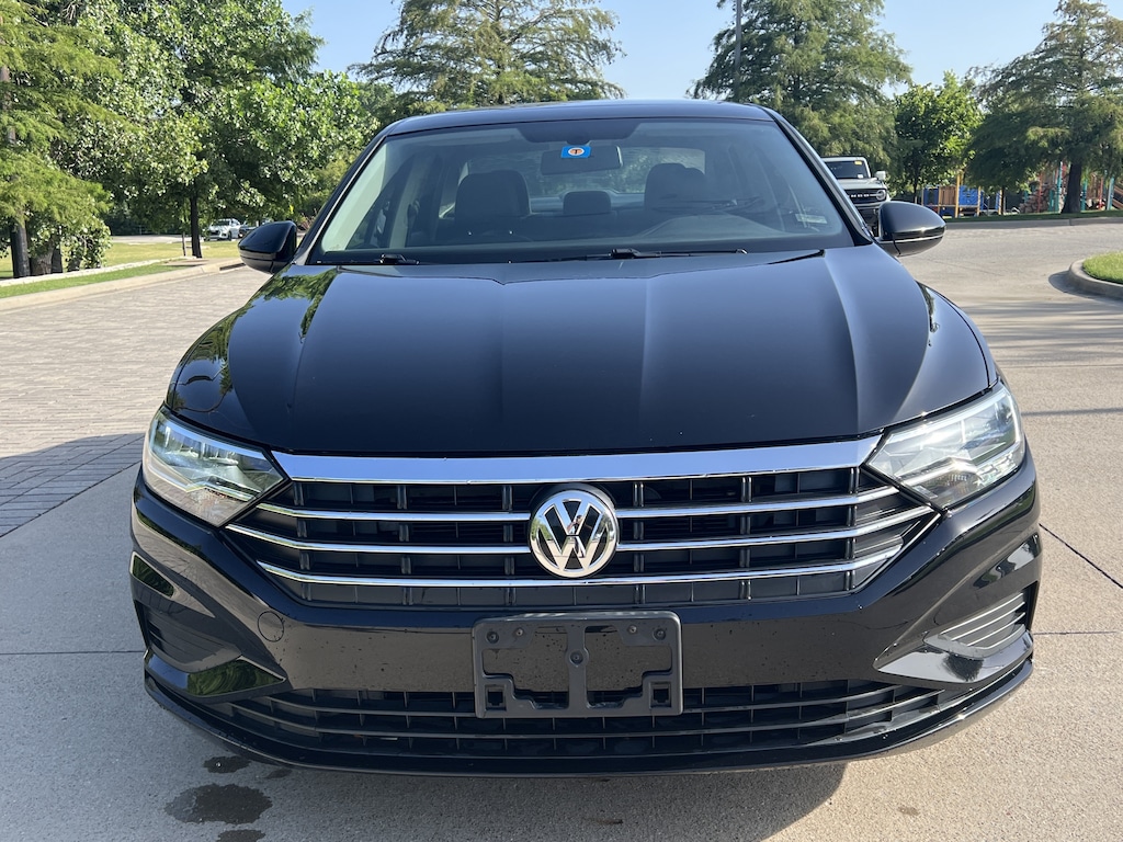 Used 2019 Volkswagen Jetta SE Sedan