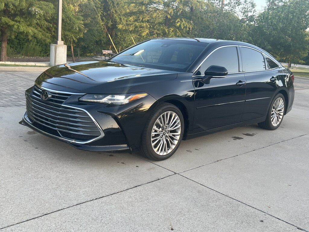 Used 2019 Toyota Avalon Limited Sedan