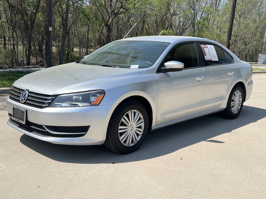Used 2014 Volkswagen Passat S Sedan
