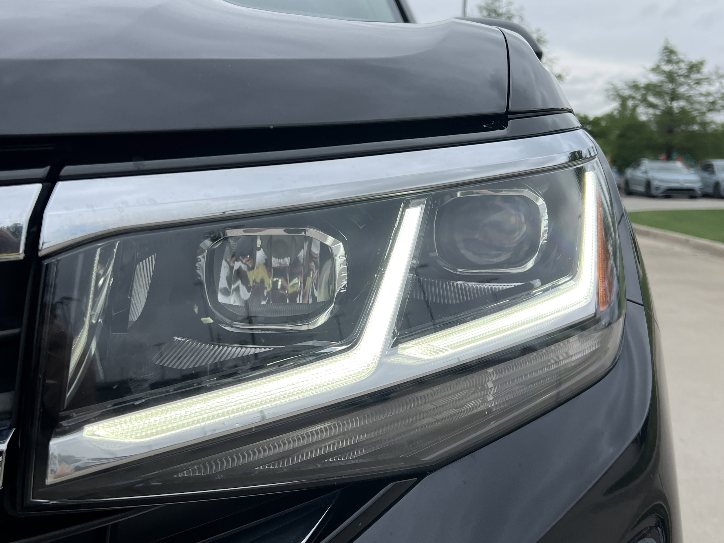 2023 Volkswagen Atlas 3.6L V6 SEL Premium R-Line photo 4