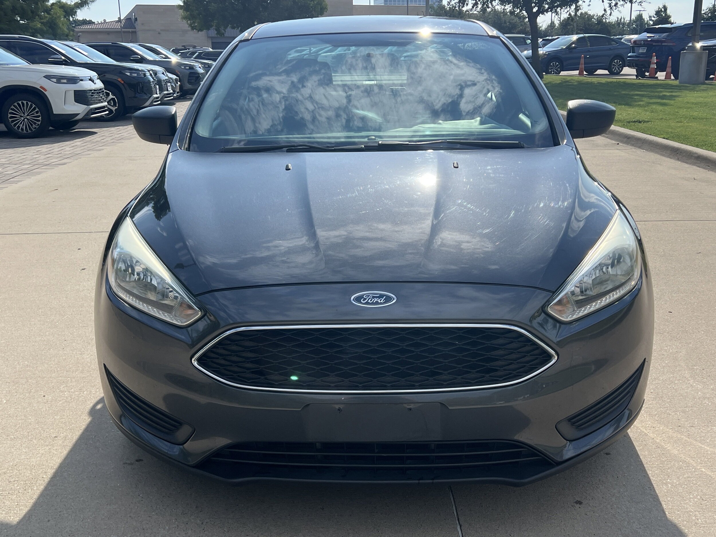 2015 Ford Focus S photo 2