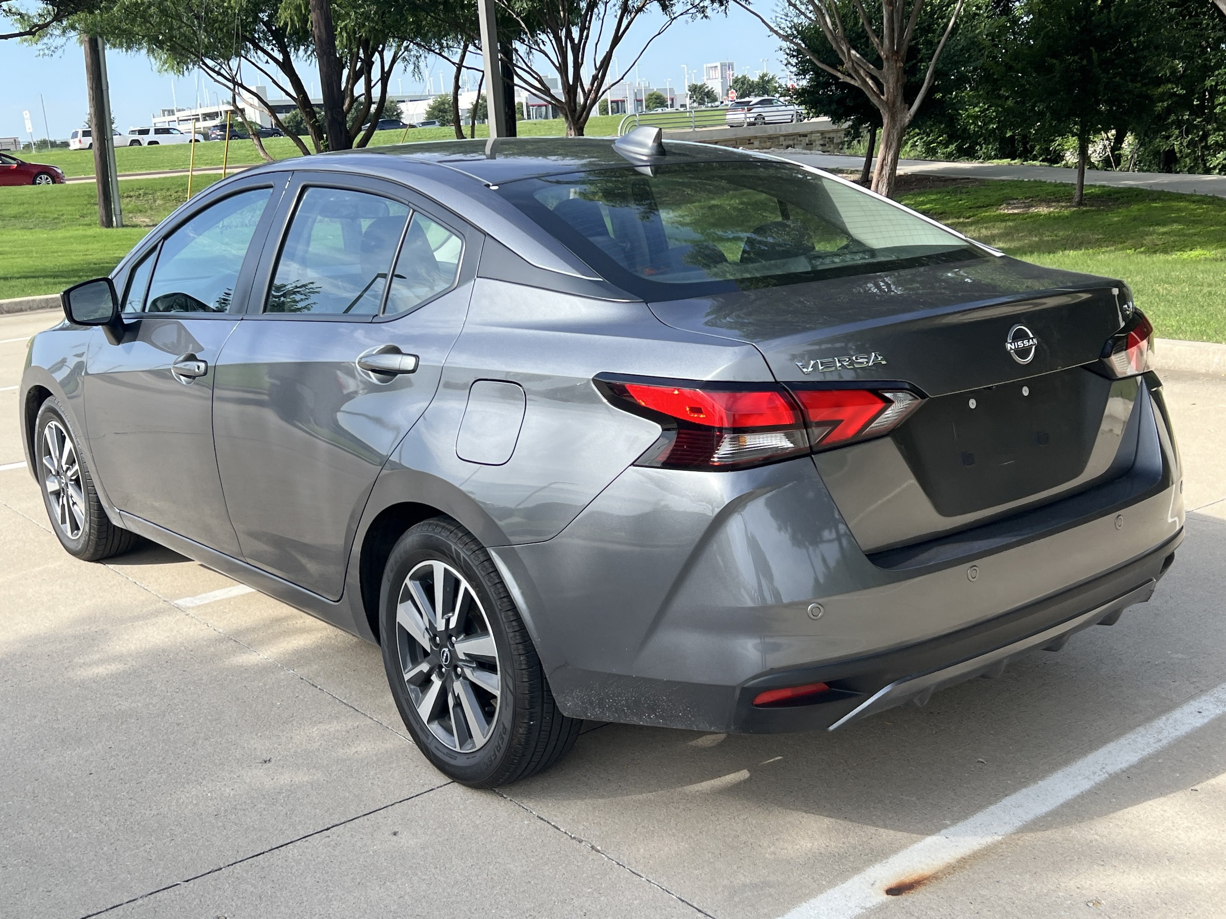 Nissan Versa SV
