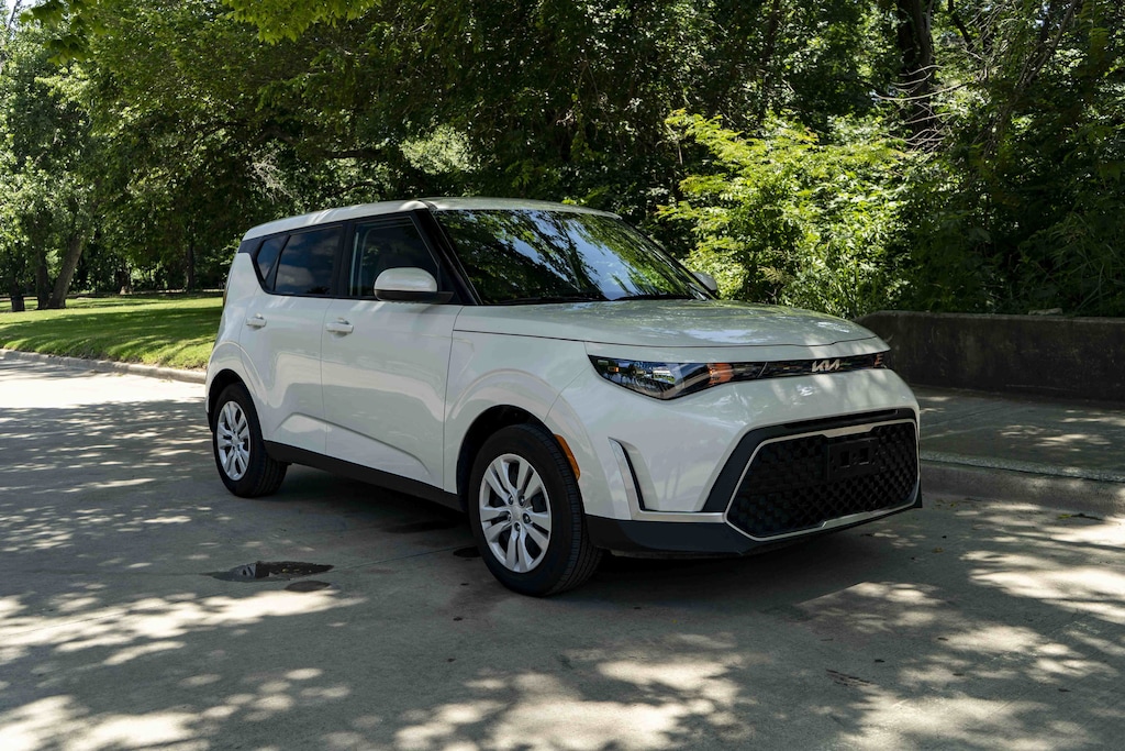 Used 2025 Kia Soul LX Hatchback