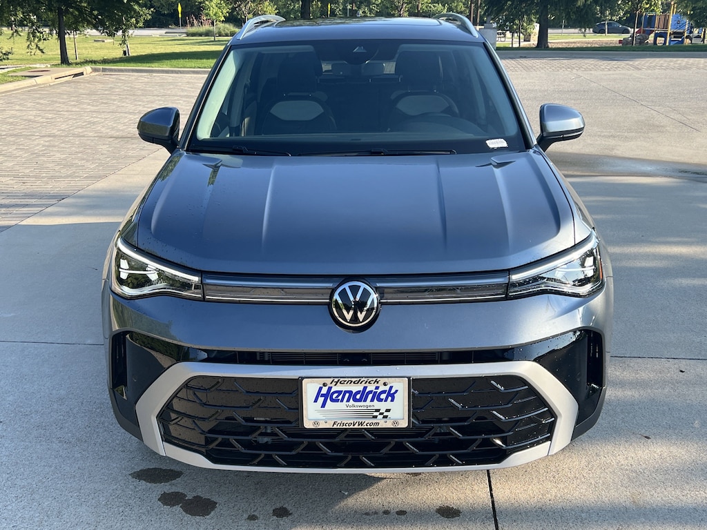 Used 2025 Volkswagen Taos SEL SUV