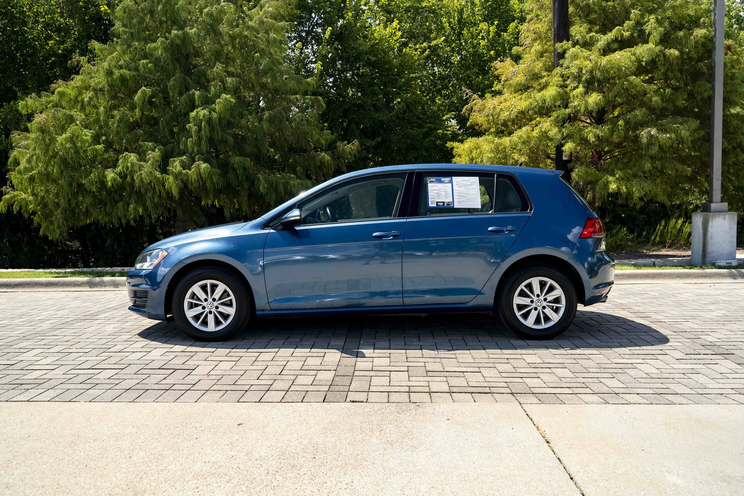 2016 Volkswagen Golf TSI S W/Sunroof