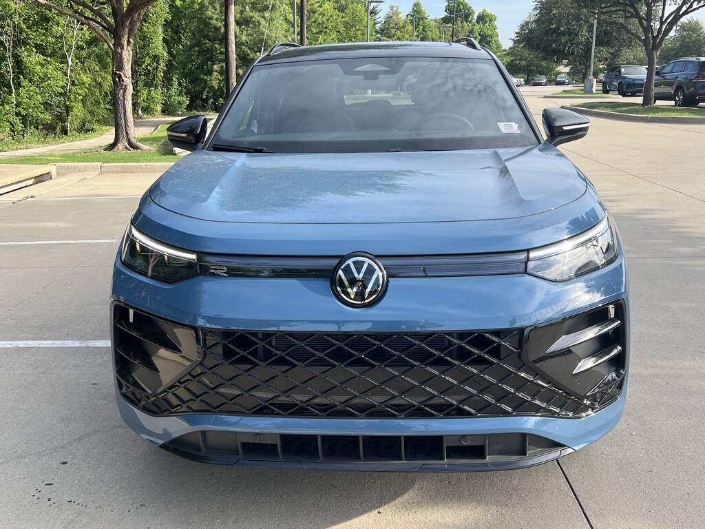Used 2026 Volkswagen Tiguan SE R-Line Black SUV