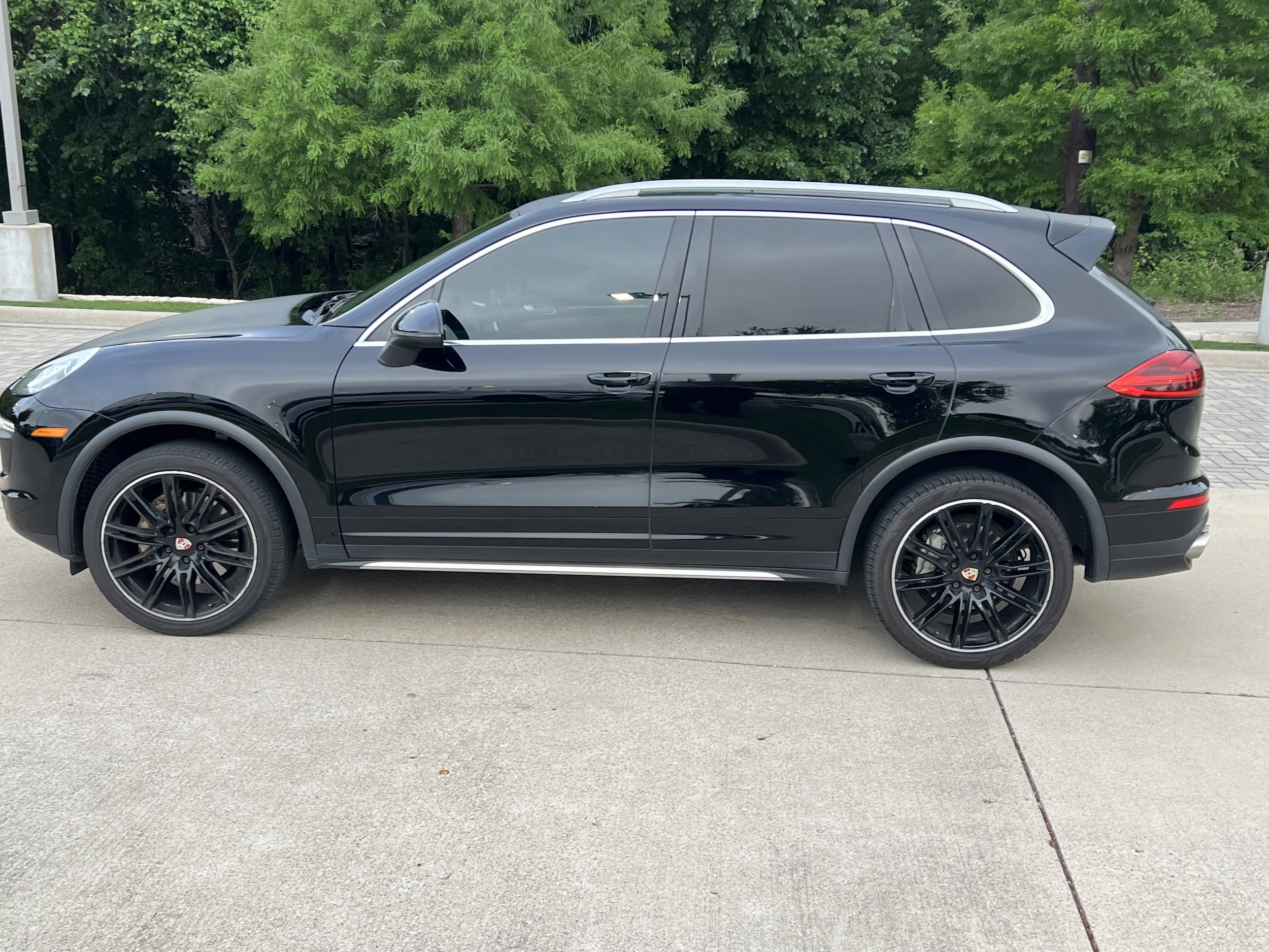 2018 Porsche Cayenne S photo 6