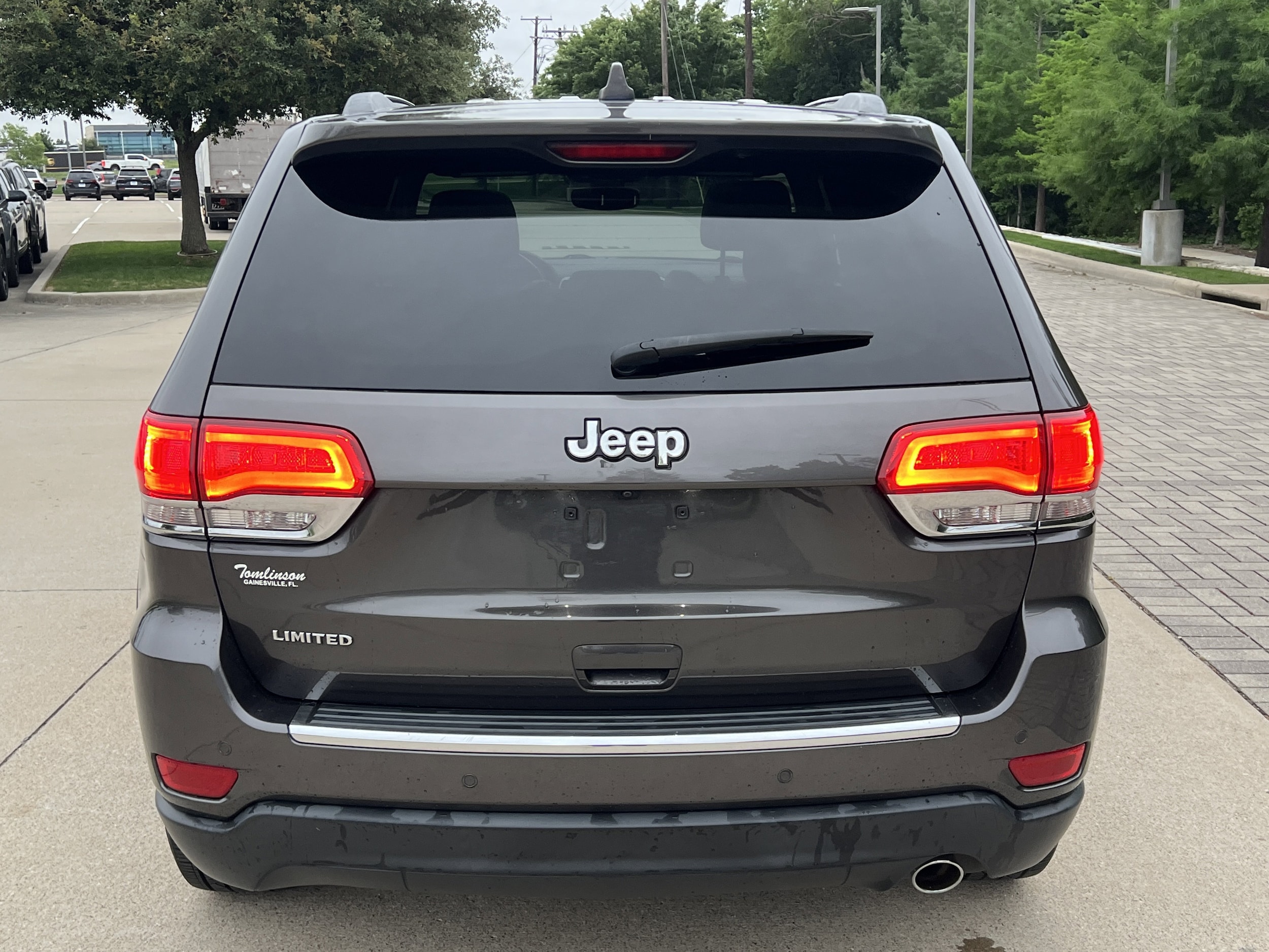 2017 Jeep Grand Cherokee Limited photo 3