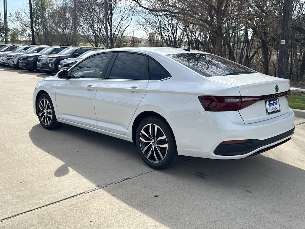 Used 2026 Volkswagen Jetta SE Sedan
