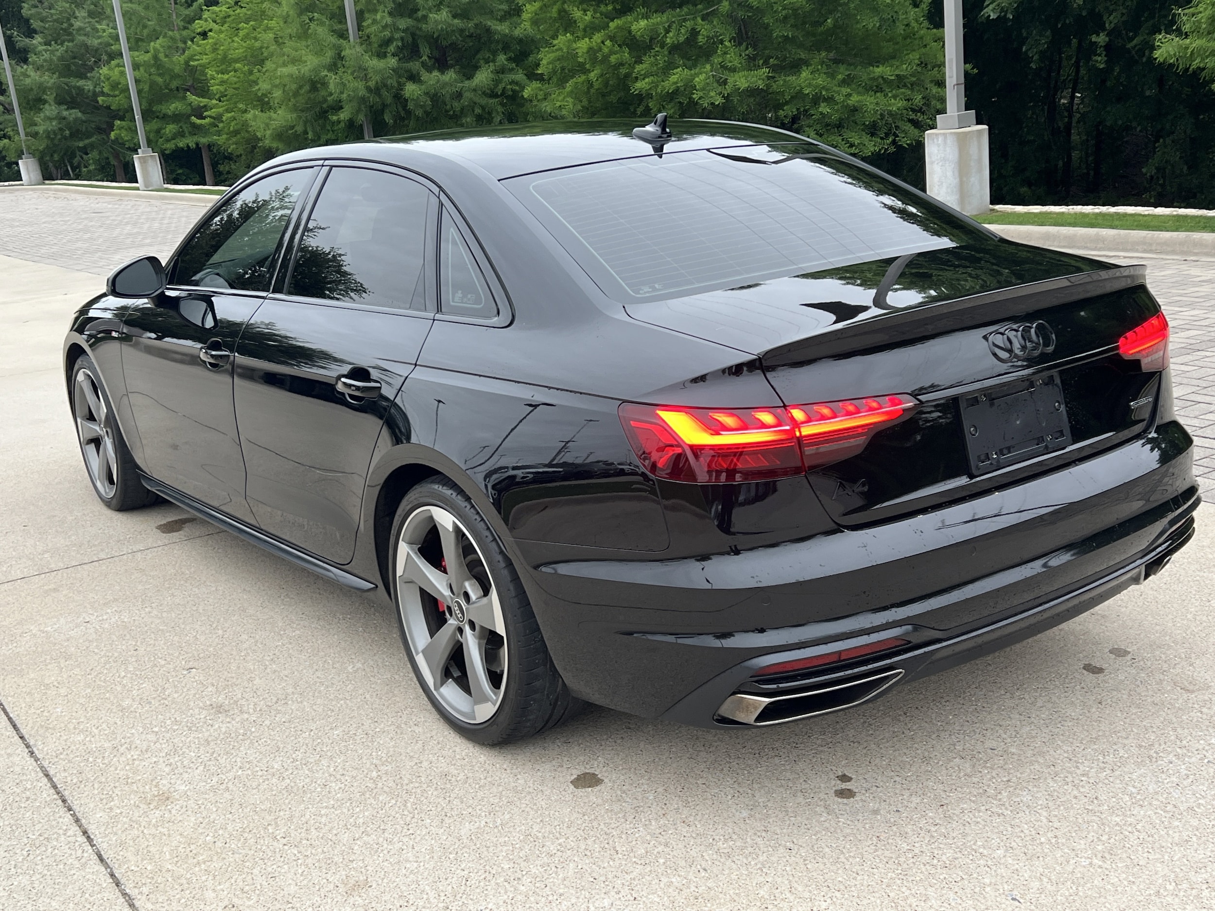 2023 Audi A4 Sedan S line Premium Plus photo 6